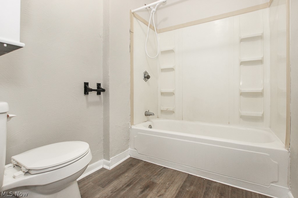 Wrl Co - Residential Lease