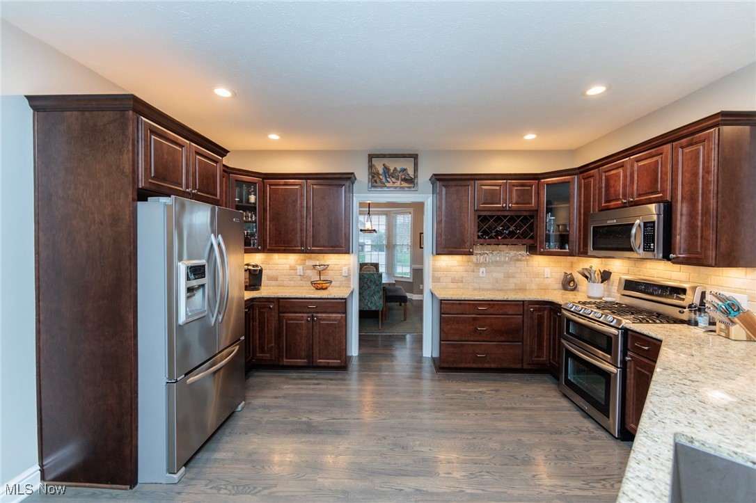 33720 N Fall Lake Drive, Avon, Ohio image 15