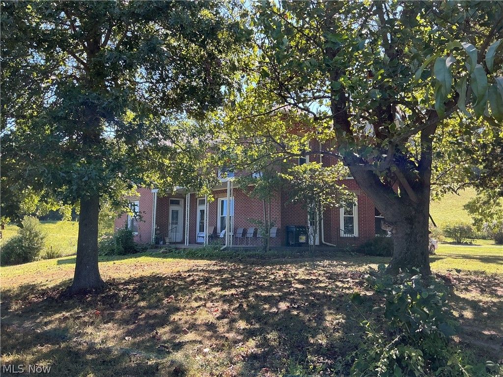 Photo of 9280 Lentz Road, Frazeysburg, OH 43822 (MLS # 5197058)