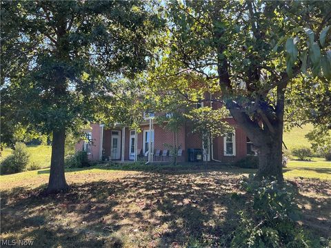 Homes For Sale - 9280 Lentz Road<br/> Frazeysburg, OH 43822