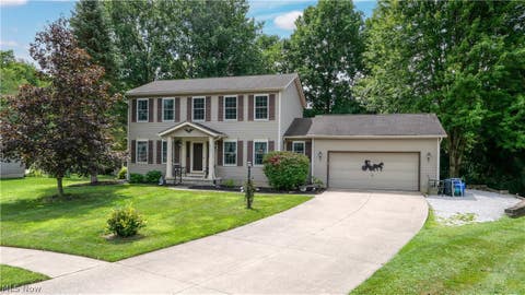 Homes For Sale - 8226 Clover Lane<br/> Garrettsville, OH 44231