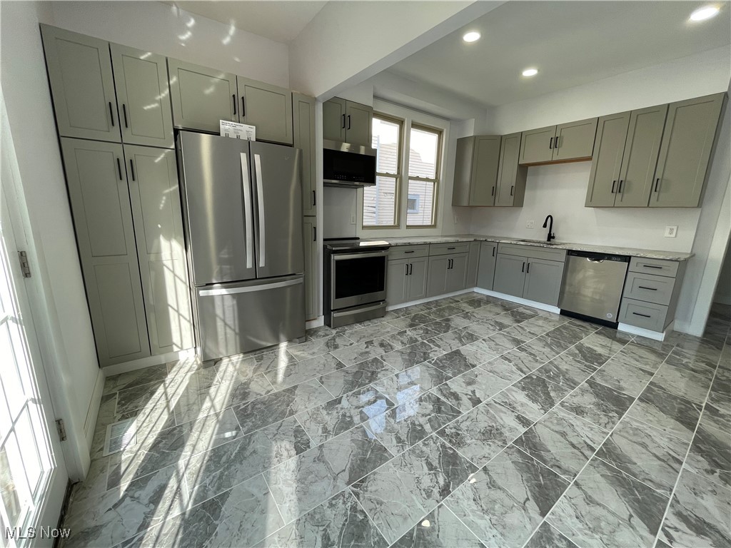 West Blvd - Residential