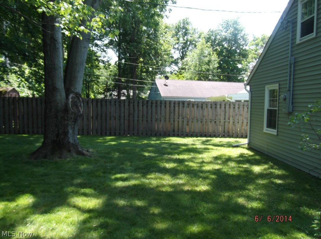 Kew Gardens 03 - Residential