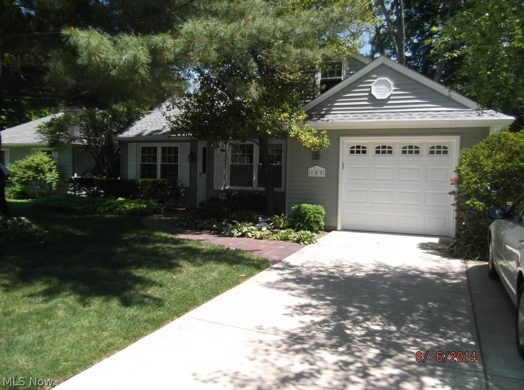 Kew Gardens 03 - Residential