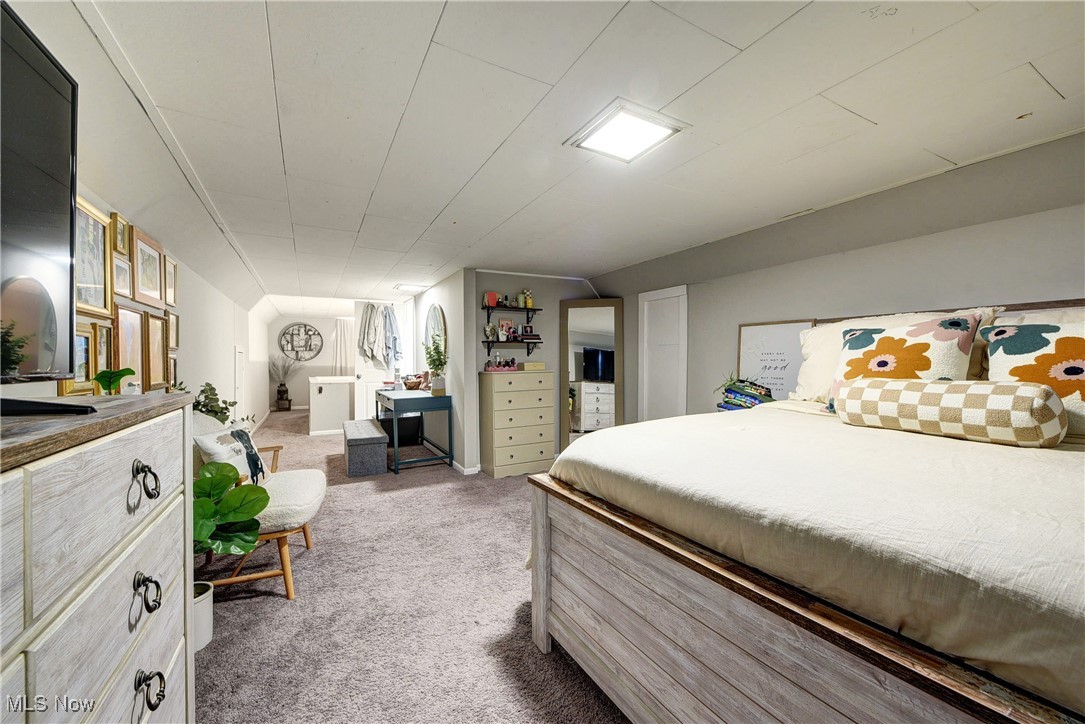 Henry Grombachers - Residential Income