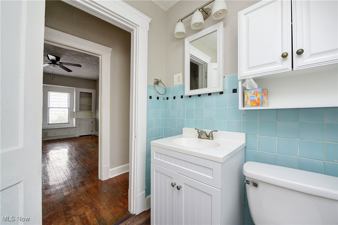 Henry Grombachers - Residential Income