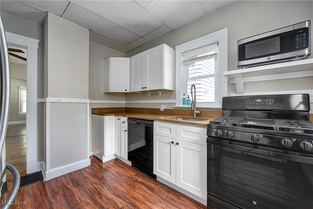 Henry Grombachers - Residential Income