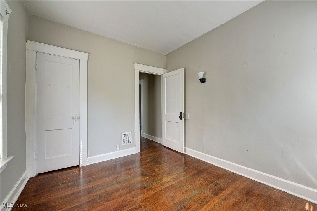 Henry Grombachers - Residential Income