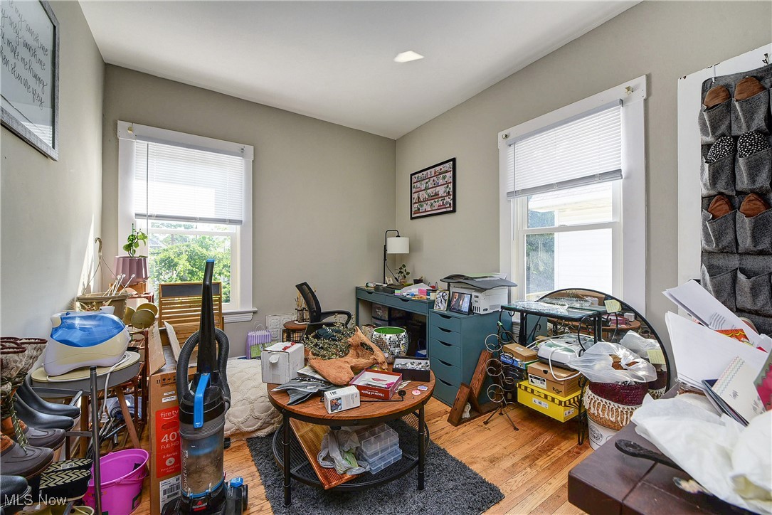 Henry Grombachers - Residential Income