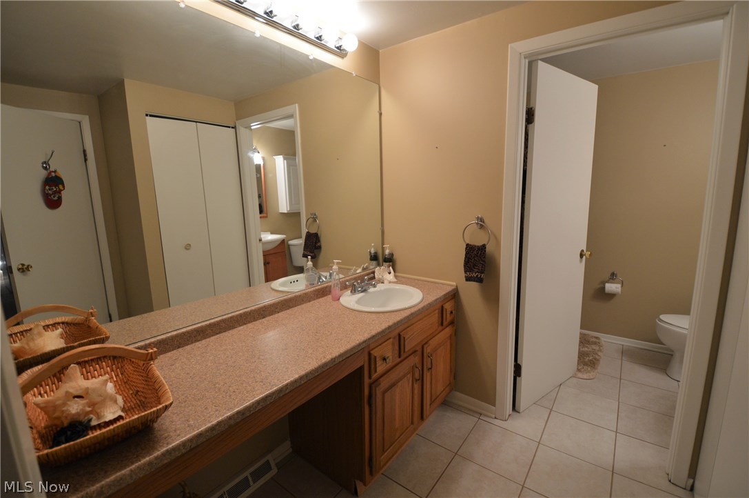 Buntingtree Condo - Residential