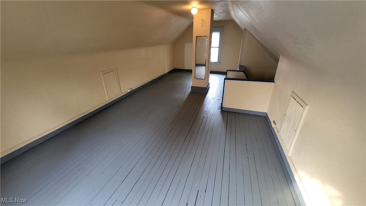 Cleveland, Ohio 44108, United States, 3 Bedrooms Bedrooms, ,2 BathroomsBathrooms,Residential,Active,37087