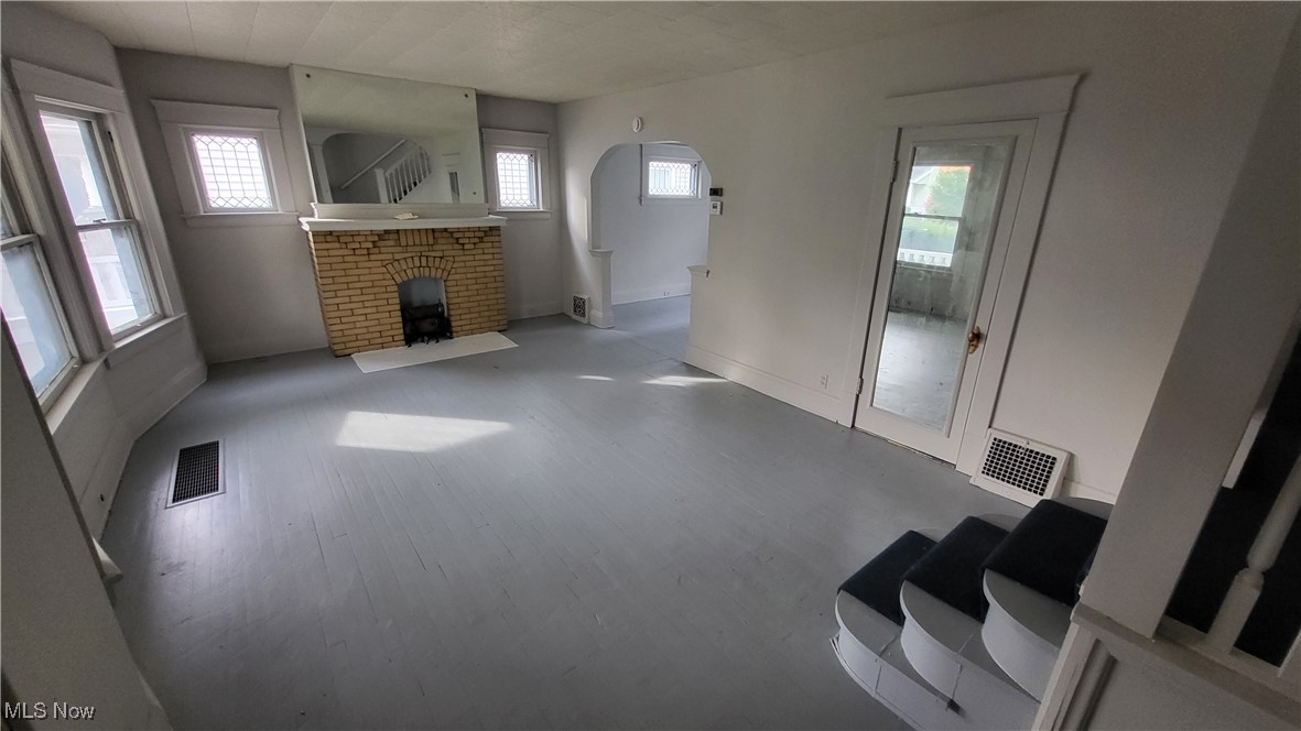 Cleveland, Ohio 44108, United States, 3 Bedrooms Bedrooms, ,2 BathroomsBathrooms,Residential,Active,37087