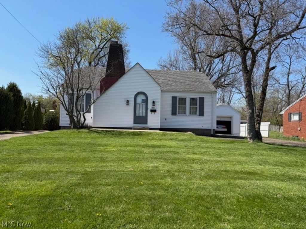 Photo of 1821 Whipple Avenue NW, Canton, OH 44708 (MLS # 5199999)