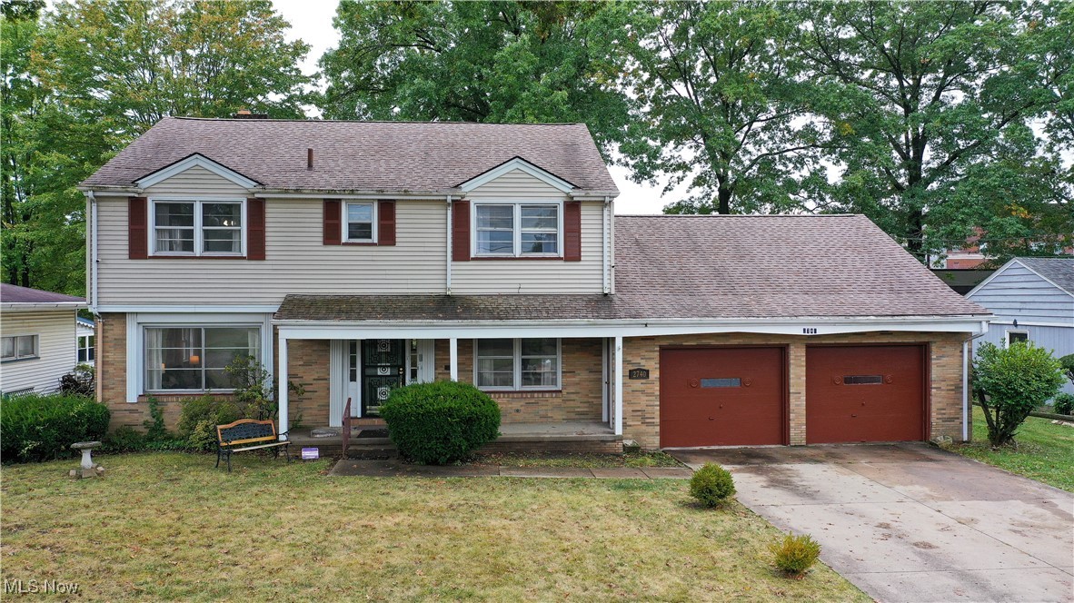 Come and see this beautifully remodeled, massive home. 5 bedrooms, 4 baths, and over 3000 square feet. This home is perfect for a large family! White cabinetry in the newly remodeled kitchen. Hard flooring throughout the kitchen, dining room, and living room. A second living area on the first floor and a rec room in the basement allows for plenty of space for activities. Make this beautiful home yours today!