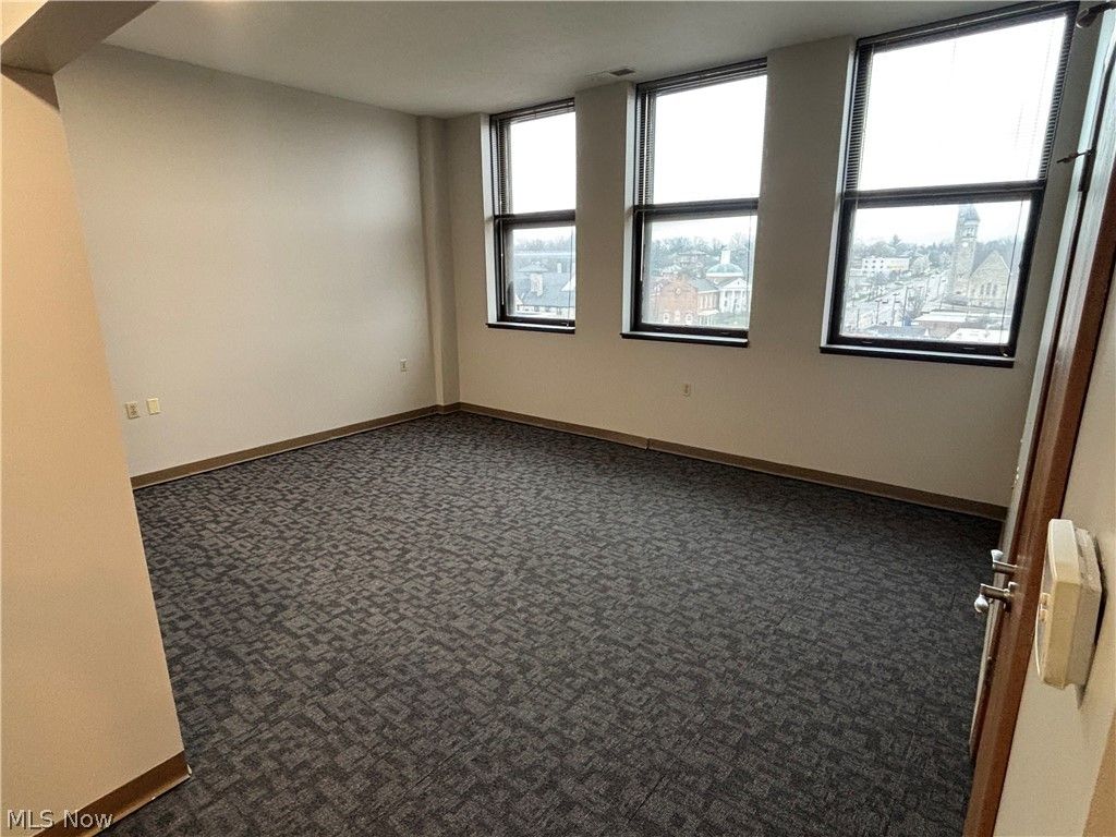 Photo of 59 Lincoln Way E #702, Massillon, OH 44646 (MLS # 5198719)