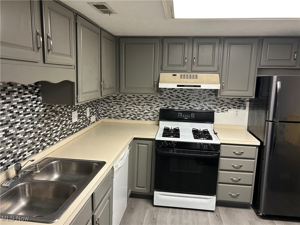 Cherry Ridge Condo - Residential