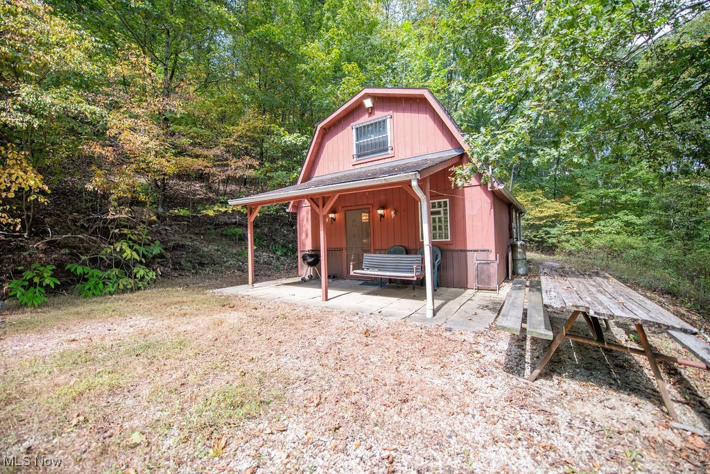 868 Township Road 278