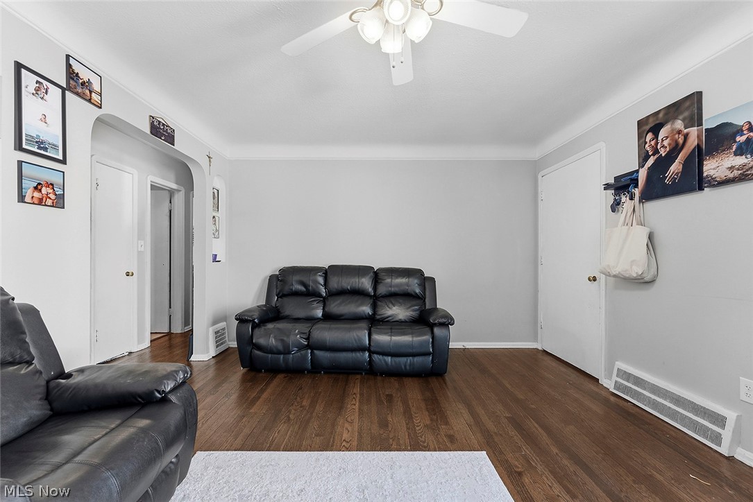 H A Stahl Props Cos Ridgewood - Residential