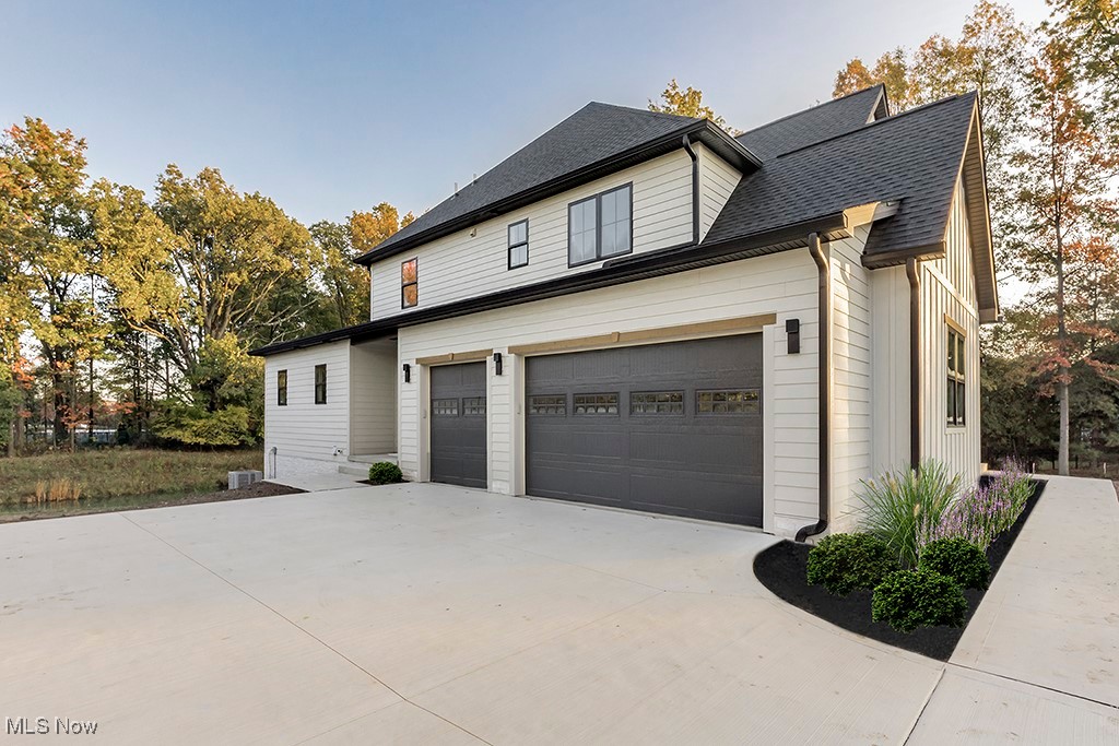 29549 N Hilltop Road