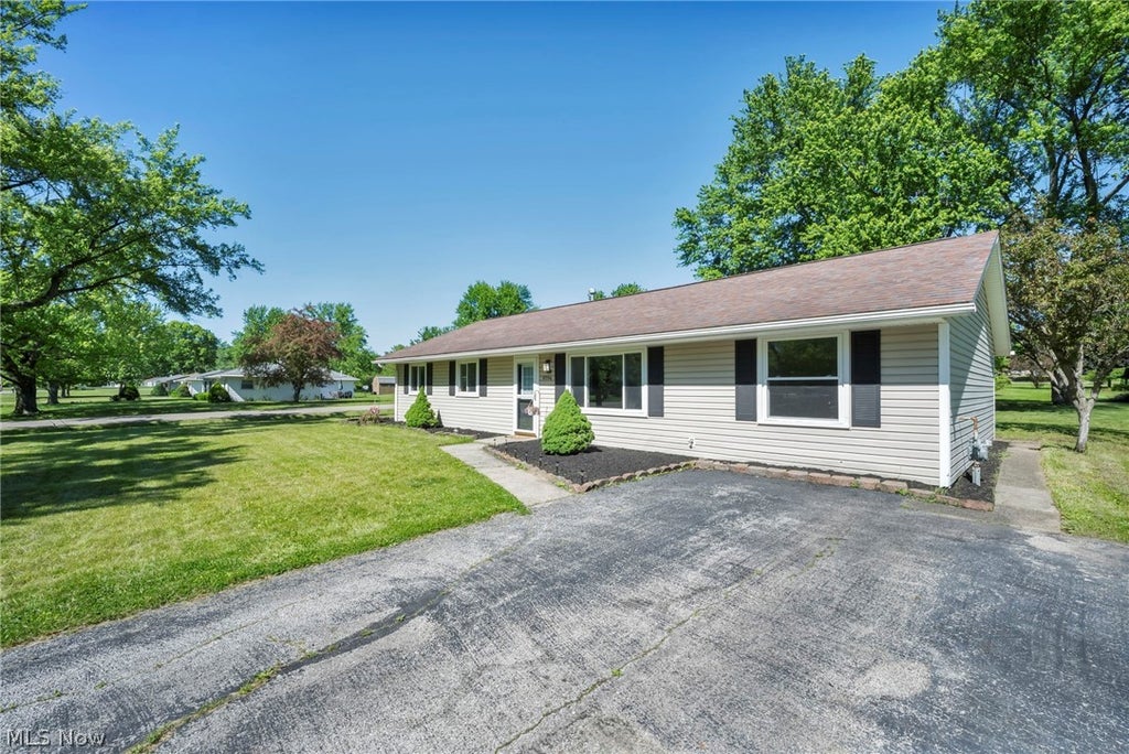 Photo of 9794 Meldon Drive, Streetsboro, OH 44241 (MLS # 5217269)