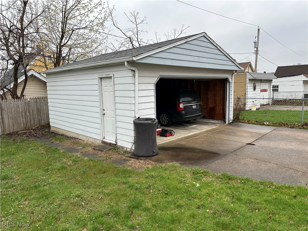 3202 Hillcrest Avenue, Cleveland, Ohio image 33