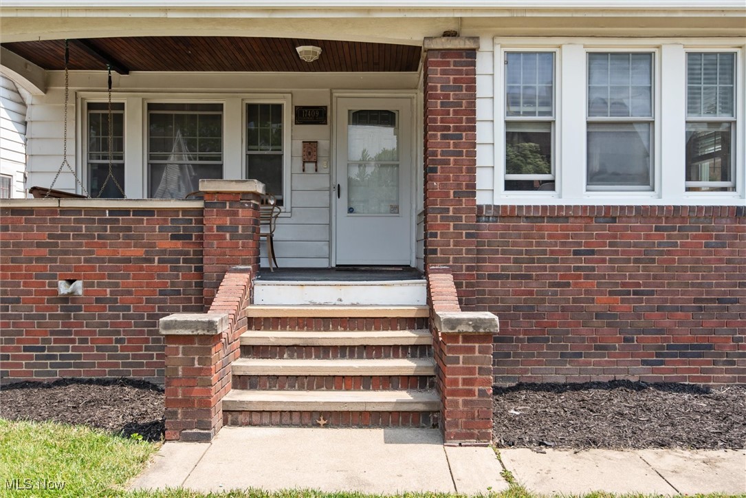 17409 Tarrymore Road, Cleveland, Ohio image 4