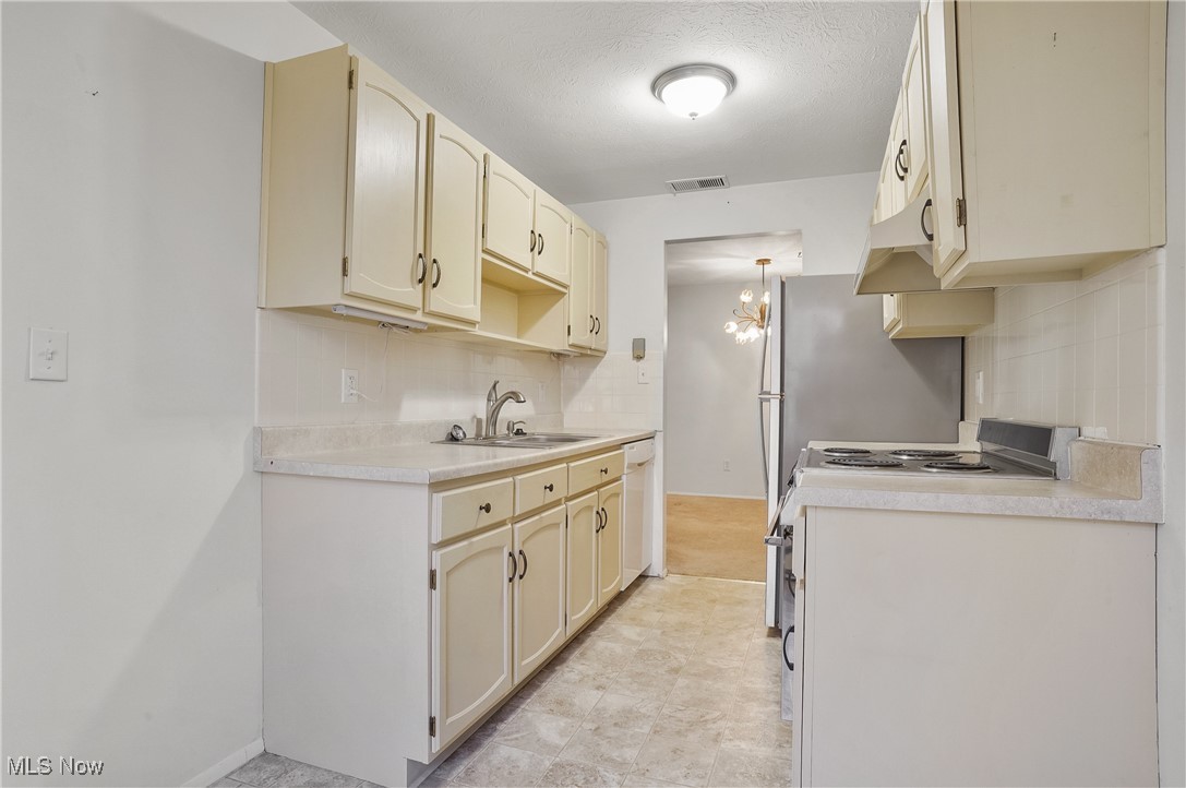 3070 Kent Road #508, Stow, Ohio image 18