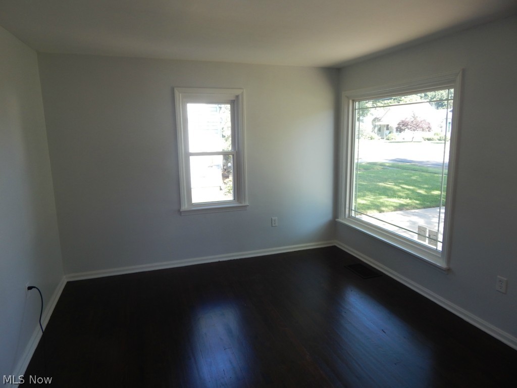 Leonard - Residential