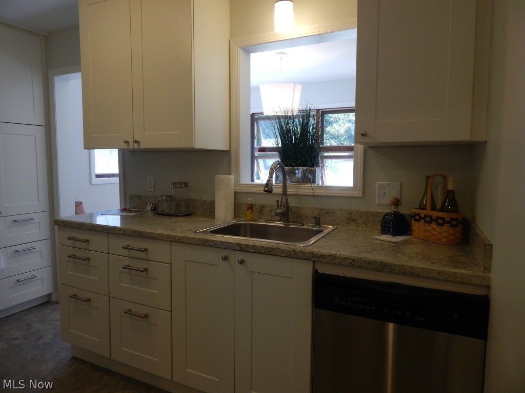 Leonard - Residential