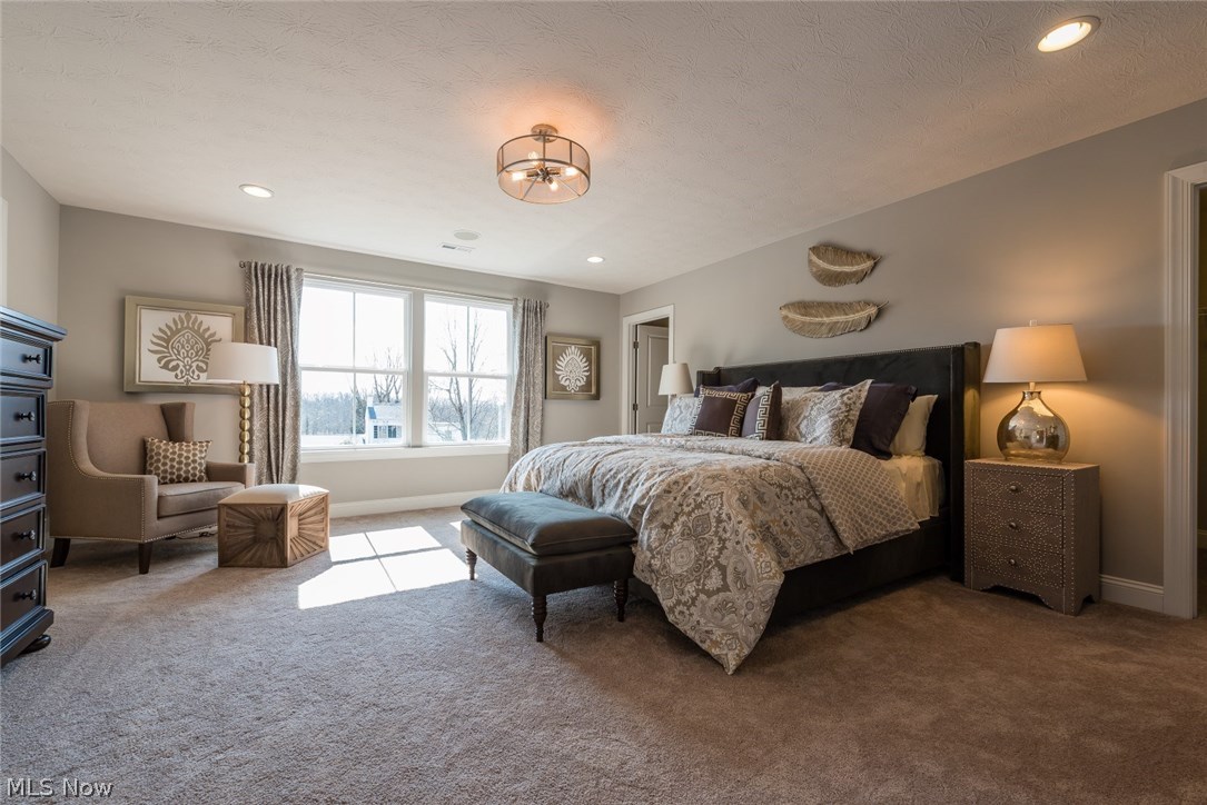 EMERALD ESTATES - Residential