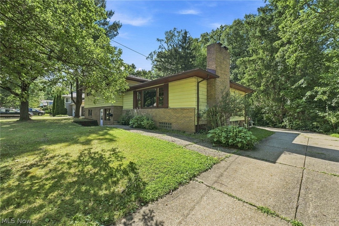 558 Garnette Road