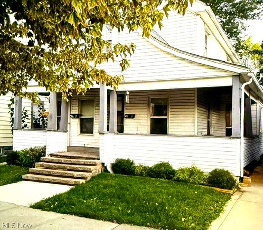 Photo of 416 2nd Street #Lower, Fairport Harbor, OH 44077 (MLS # 5208627)