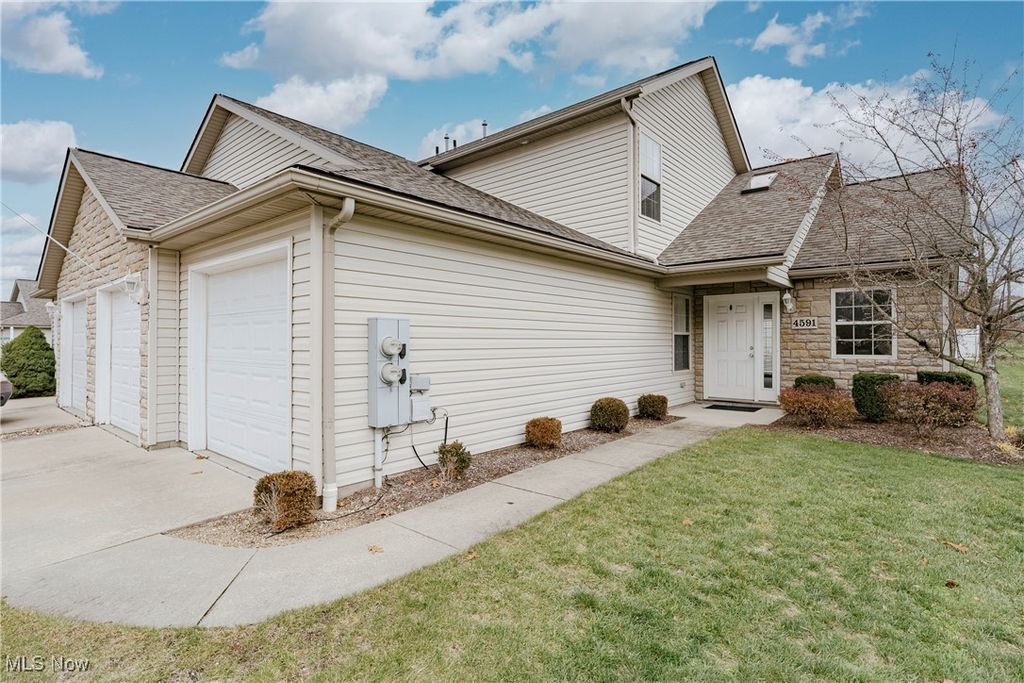 Photo of 4591 Creekside Drive, Kent, OH 44240 (MLS # 5172203)