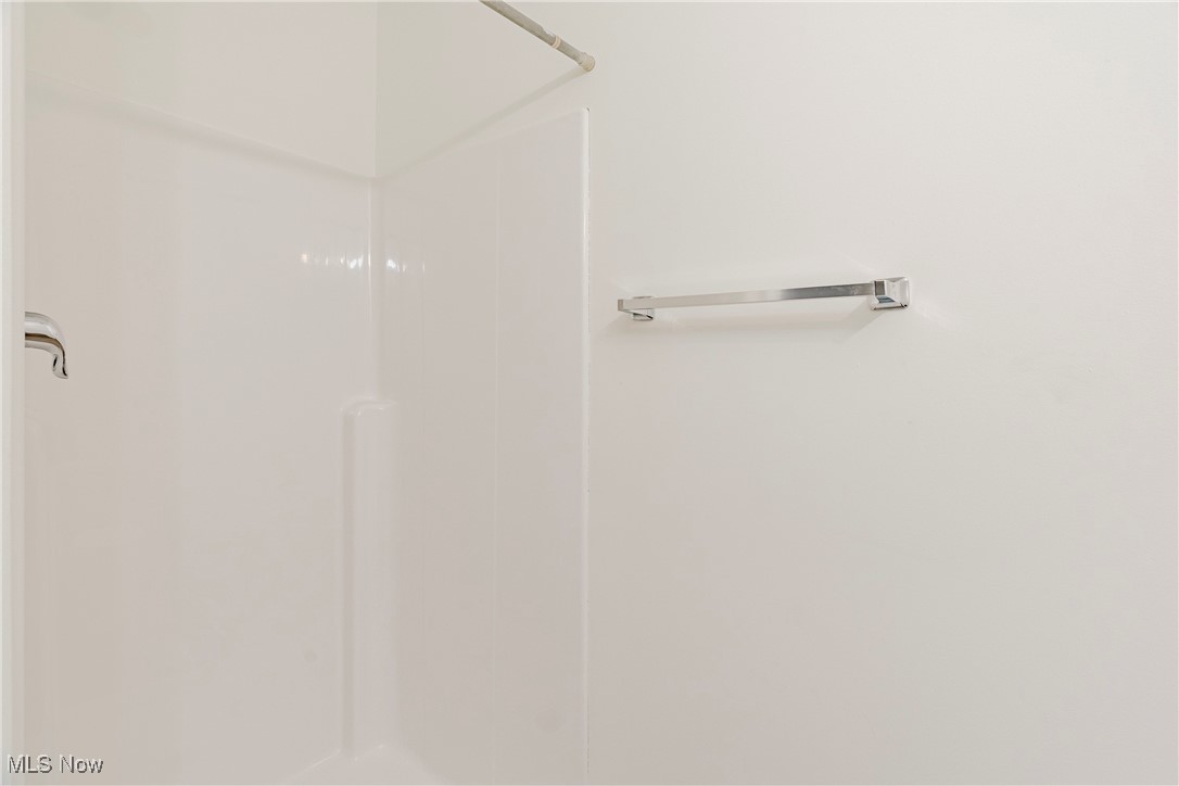 Creekside/Pleasant Lakes Condo - Residential