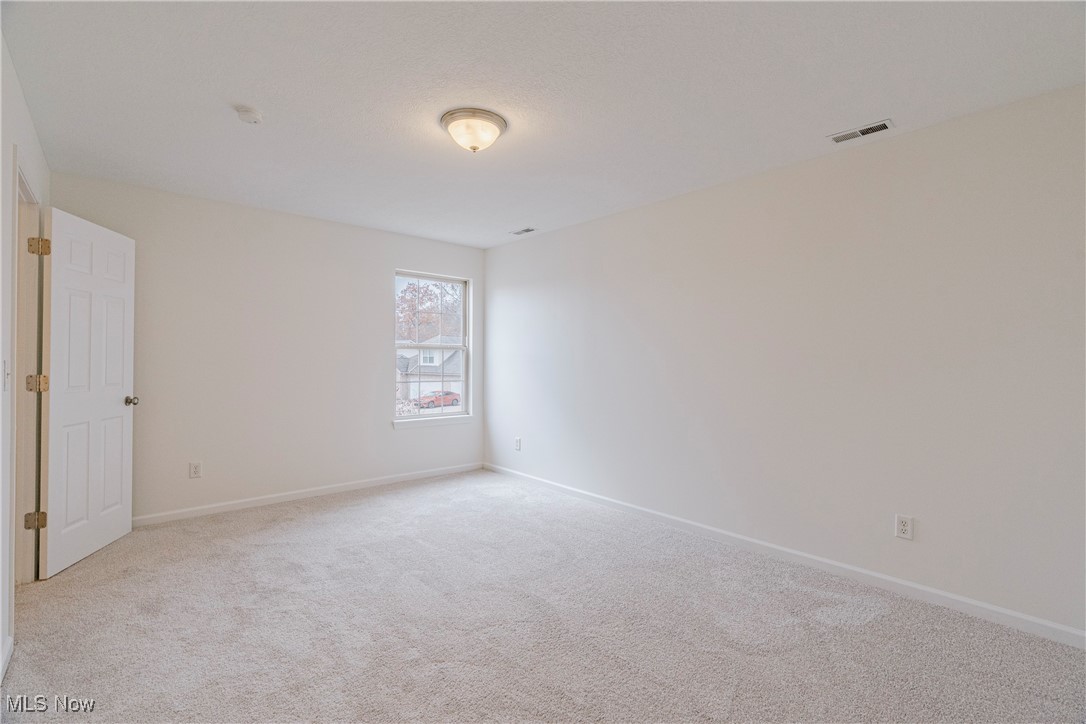 Creekside/Pleasant Lakes Condo - Residential