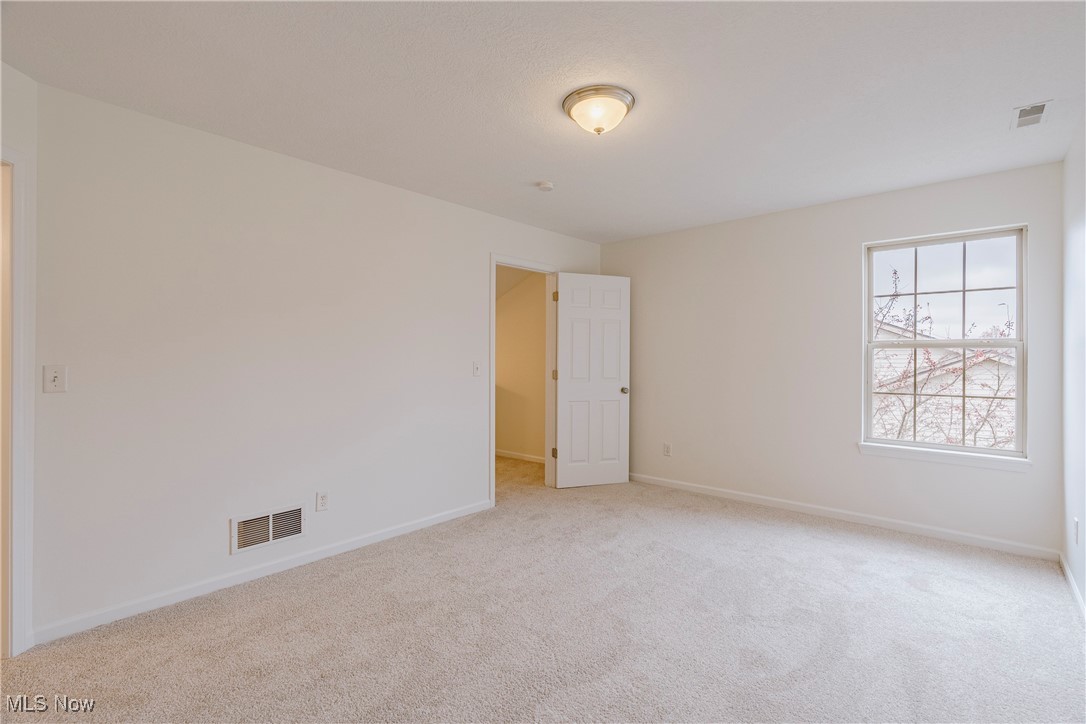 Creekside/Pleasant Lakes Condo - Residential