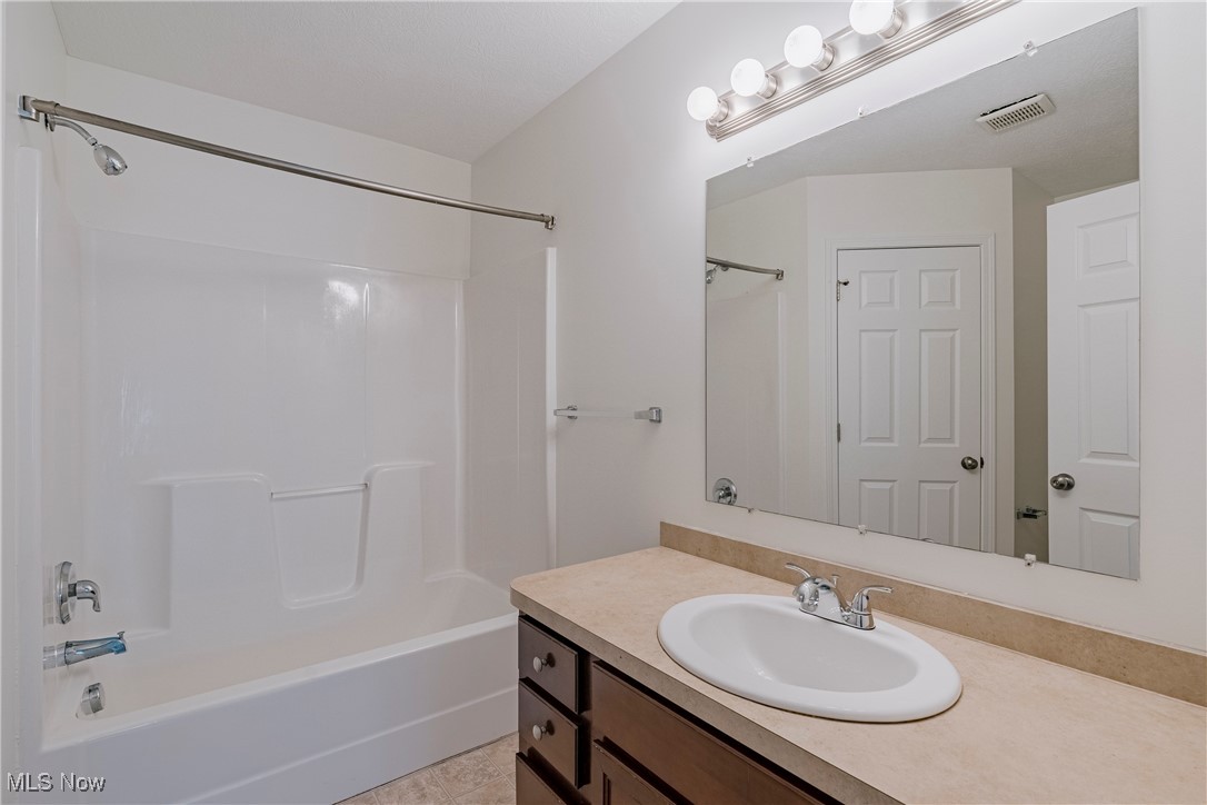 Creekside/Pleasant Lakes Condo - Residential