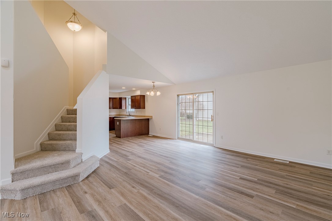 Creekside/Pleasant Lakes Condo - Residential