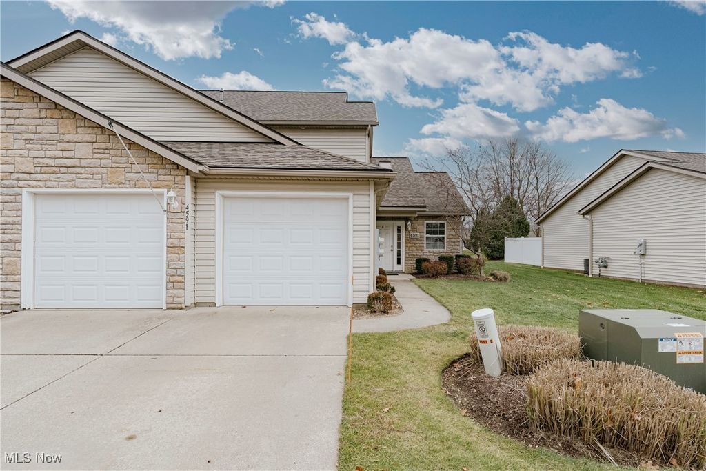 Photo of 4591 Creekside Drive, Kent, OH 44240 (MLS # 5172203)