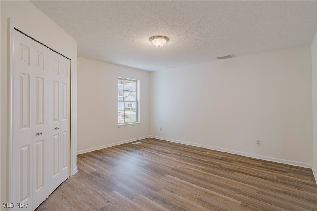 Creekside/Pleasant Lakes Condo - Residential