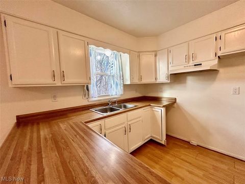 Tiny photo for 85 Belavista Drive, Marietta, OH 45750 (MLS # 5179014)