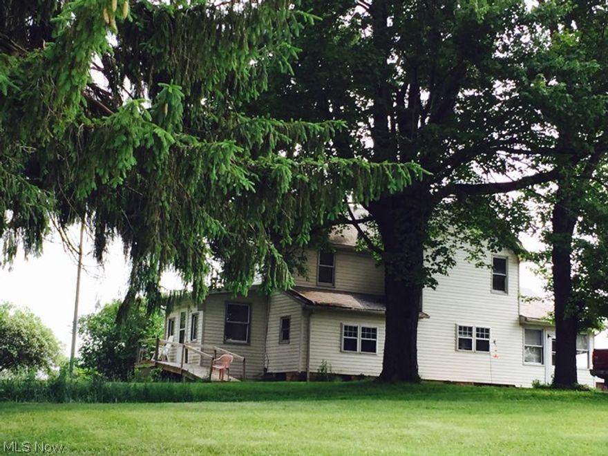 Absolute auction, all sells to the highest bidder on location:  MONDAY – AUGUST 17, 2015 – 3:30 PM 18.7 Acres with Two Story Home – Garage
Augusta Twp – Carroll County
Gas & Oil Rights Sold Separate with New Chesapeake Lease with Income
TERMS ON REAL ESTATE: 10% down auction day, balance due at closing. Buyer's premium of 10% to be added to the final bid to establish the purchase price. Any desired inspections must be made prior to bidding. All information contained herein was derived from sources believed to be correct. Information is believed to be accurate but not guaranteed.