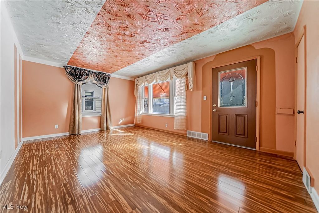 Photo of 15722 Lydian Avenue, Cleveland, OH 44111 (MLS # 5176259)