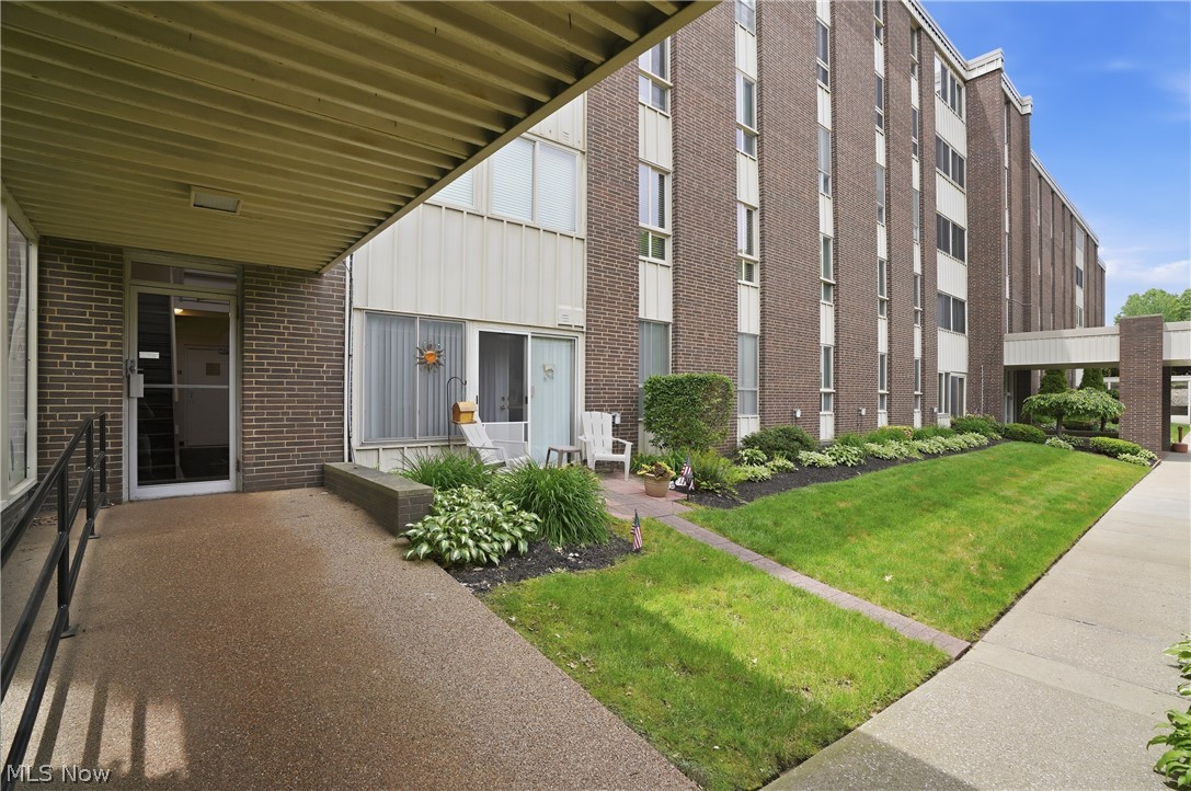 Silver Lake Towers Condo Bldg 30 - Residential