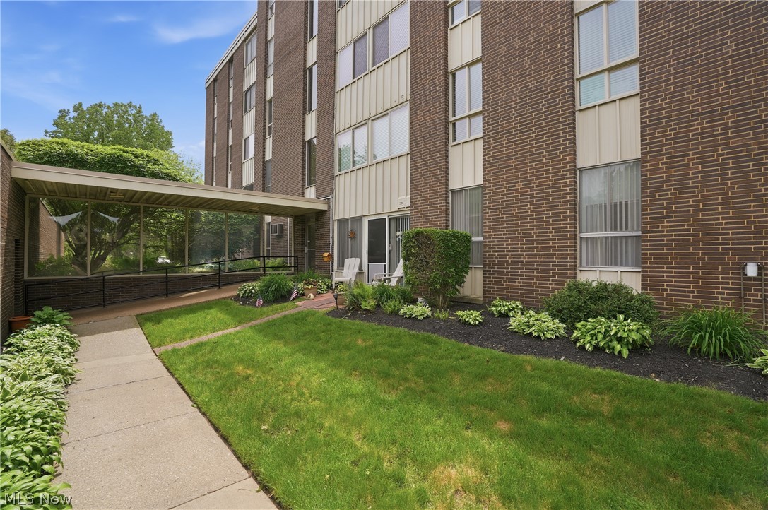 Silver Lake Towers Condo Bldg 30 - Residential