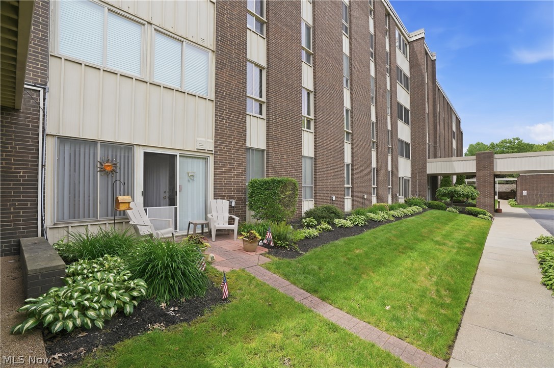 Silver Lake Towers Condo Bldg 30 - Residential