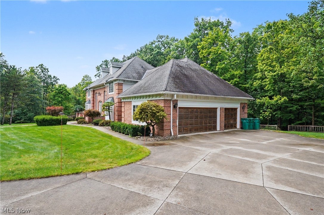 1295 Connecticut Woods Drive