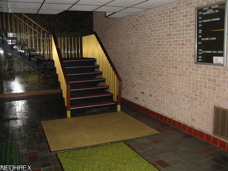 Gran Professional Building - Commercial Lease
