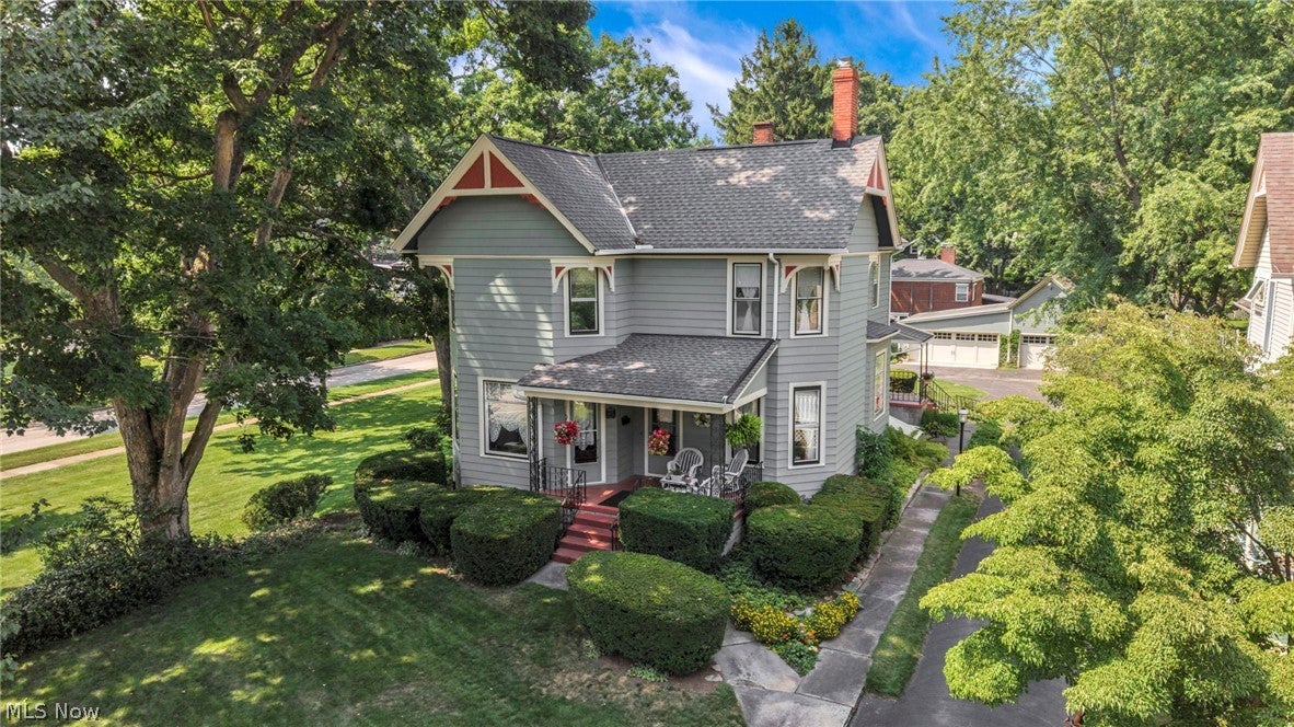 625 W Main Street