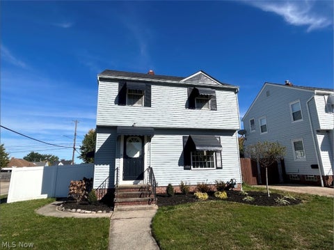 Homes For Sale - 7814 Bertha Avenue<br/> Cuyahoga County, Parma, OH 44129